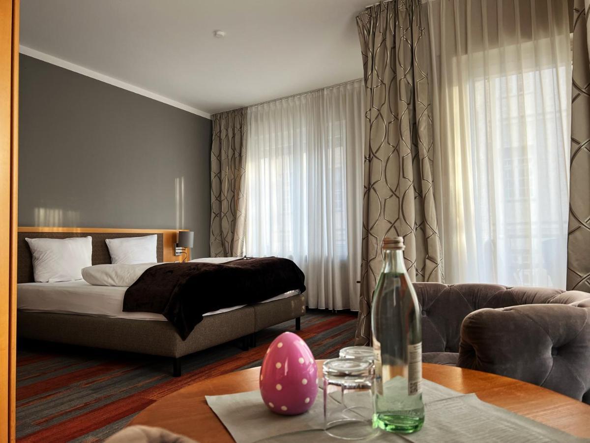 Hotel Prinz Мюнхен Екстер'єр фото